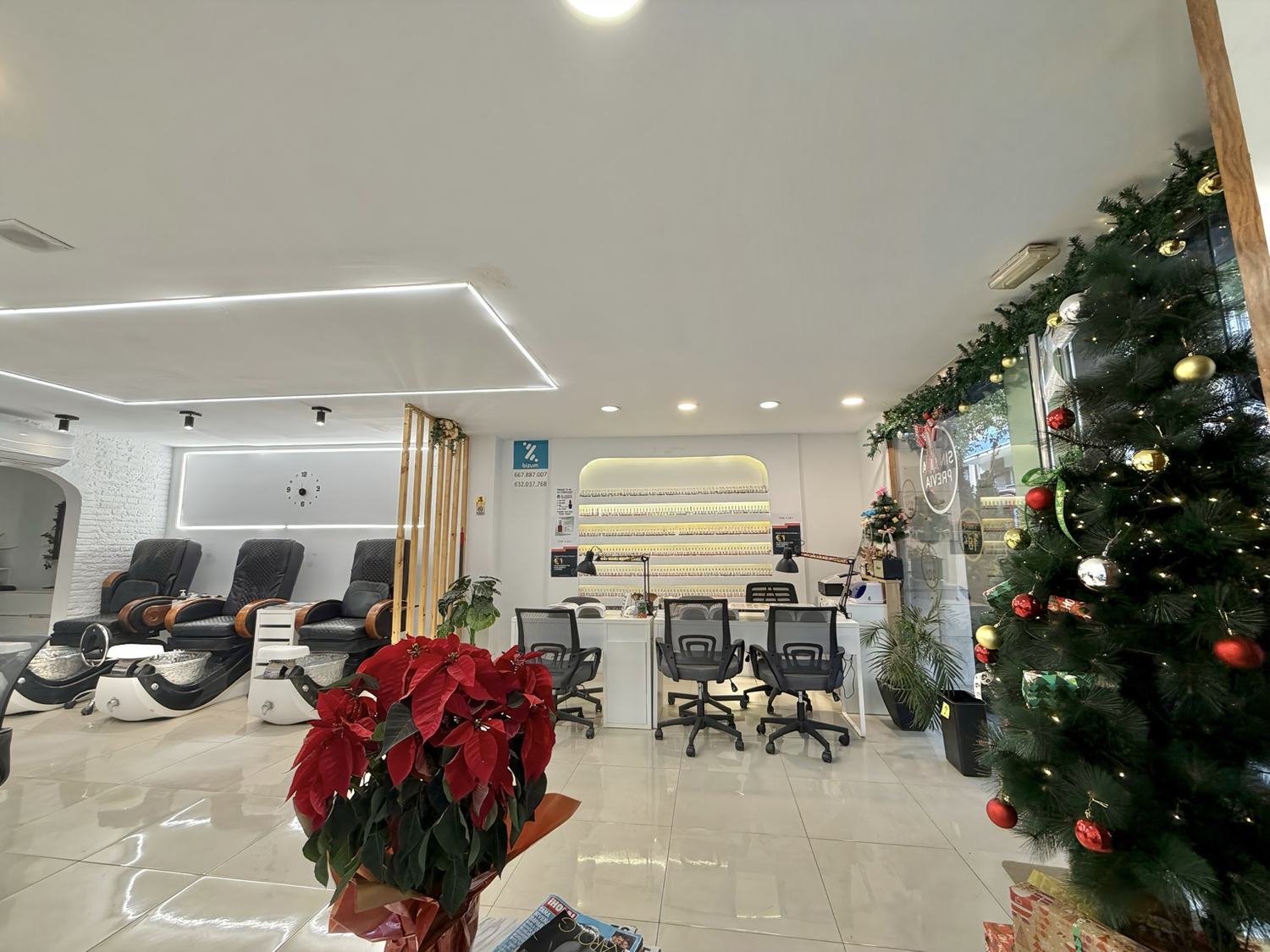 Time Nails nail salon interior Barcelona